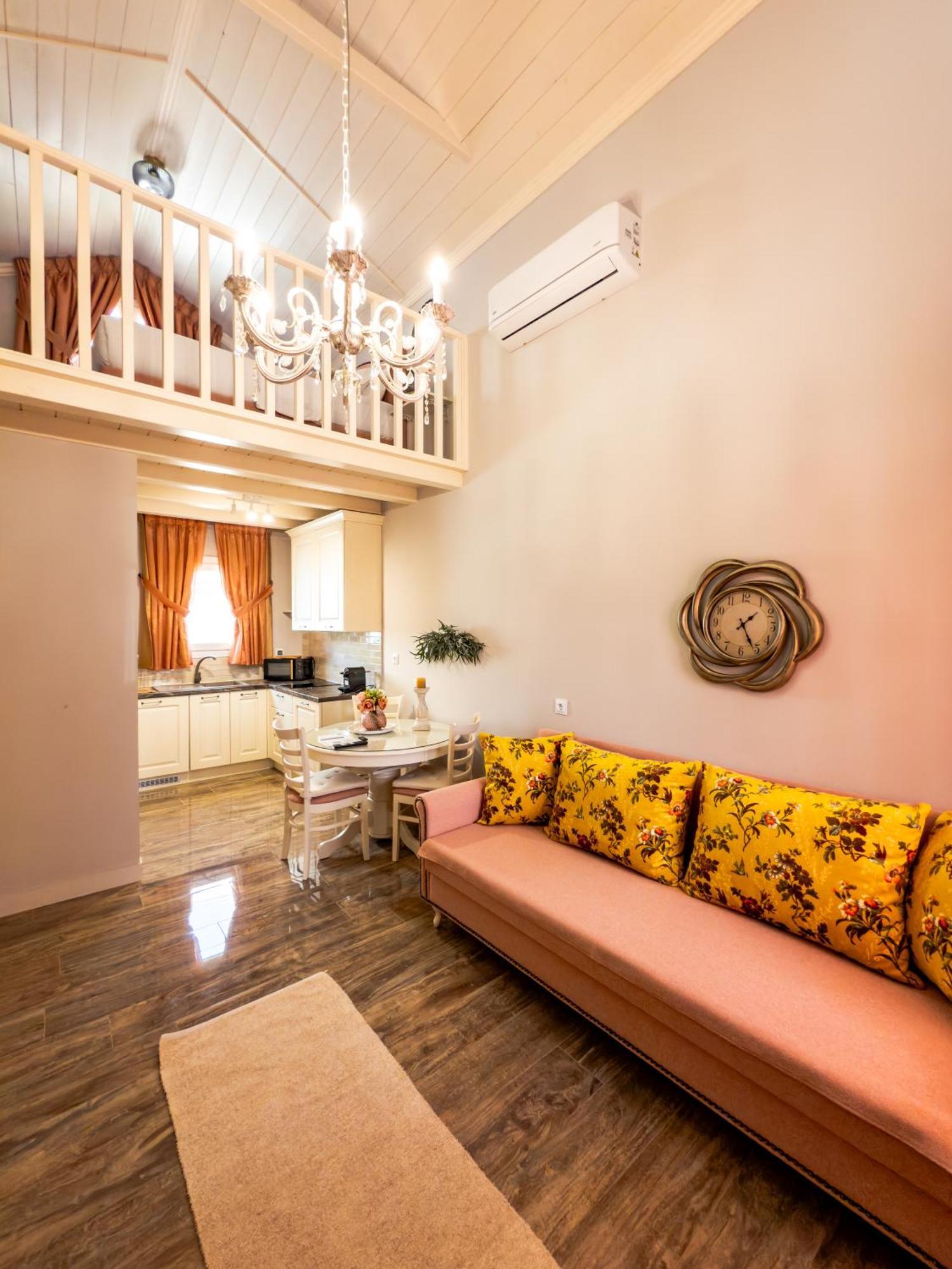 Nafsika Suites (Adults Only) Nea Moudhania Exteriör bild